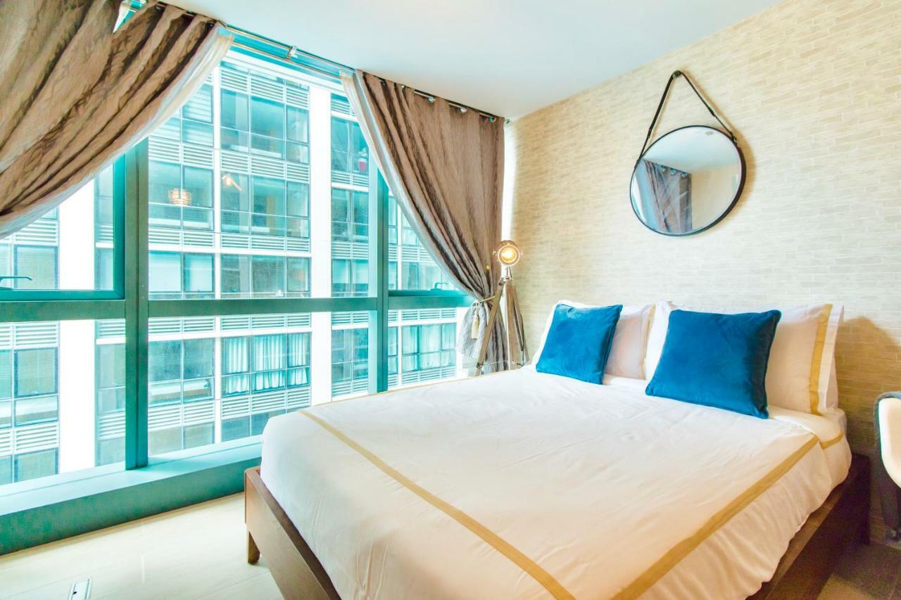 One Uptown Residence Bgc Pateros Exteriör bild